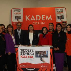 25 KASIM KADINA YÖNELİK ŞİDDETLE MÜCADELE GÜNÜ ÜNİVERSİTE STAND ETKİNLİĞİ - fotoğraf 4