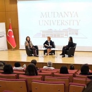 Üniversiteli Gençlerle Şiddetle Mücadele - fotoğraf 1