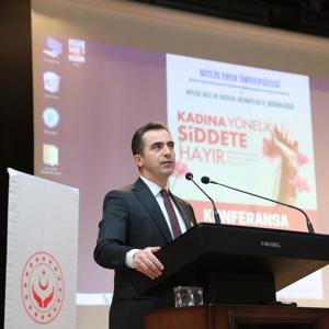 Bitlis Eren Üniversitesi’nde “Kadına Yönelik Şiddete Hayır” Konferansı - fotoğraf 2
