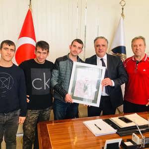Umut Evinde Kalan Gençlerimiz Termal Belediye Başkanı’nın Misafiri Oldular - fotoğraf 4