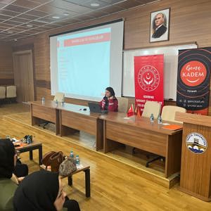 Kadına yönelik şiddet ve erken yaşta evliliğin sakıncaları konularında verilen seminerler devam ediyor. - fotoğraf 7