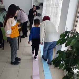HİTİT ÜNİVERSİTESİ SAĞLIK MESLEK YÜKSEKOKULU TERAPİ VE REHABİLİTASYON BÖLÜMÜ ÖĞRENCİLERİNİN ENGELSİZ YAŞAM MERKEZİ ZİYARETİ - fotoğraf 6