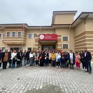 HİTİT ÜNİVERSİTESİ SAĞLIK MESLEK YÜKSEKOKULU TERAPİ VE REHABİLİTASYON BÖLÜMÜ ÖĞRENCİLERİNİN ENGELSİZ YAŞAM MERKEZİ ZİYARETİ - fotoğraf 2