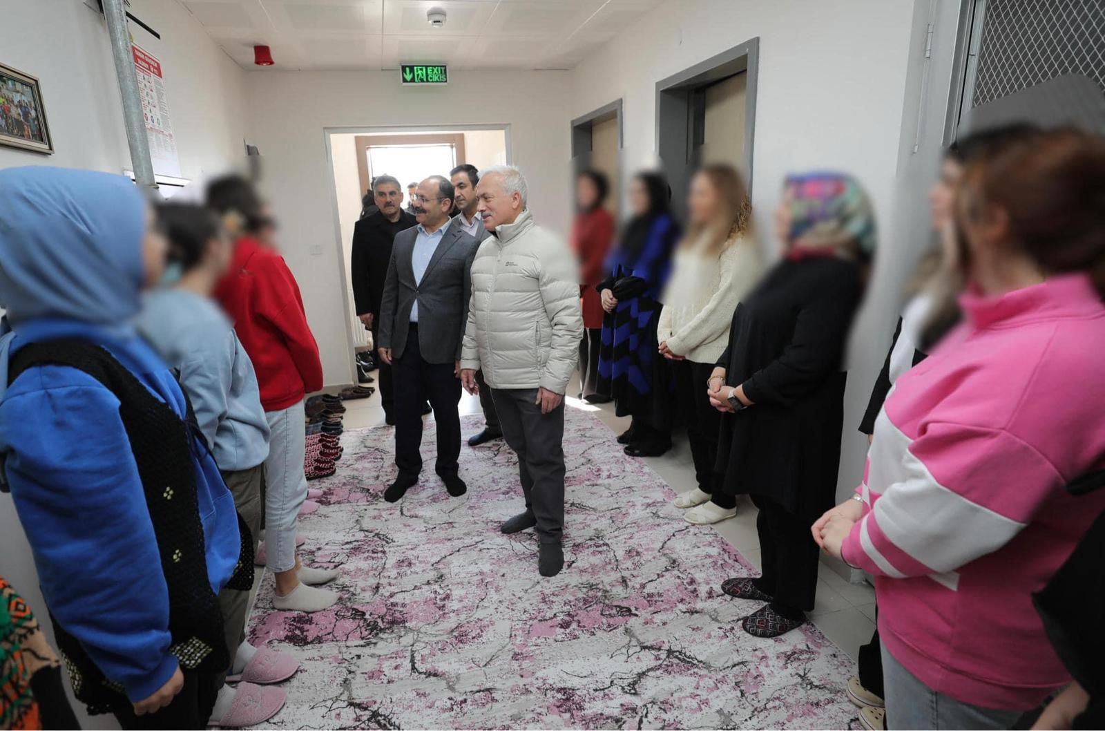 Sayın Valimiz Mehmet Ali Kumbuzoğlu’nu Çocuk Evleri Sitemizde Misafir Ettik. - fotoğraf 1