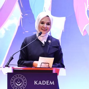 Bakanımız Mahinur Özdemir Göktaş Geleceğe İşbaşı 6. Mezuniyet Töreni’ne Katıldı. - fotoğraf 1