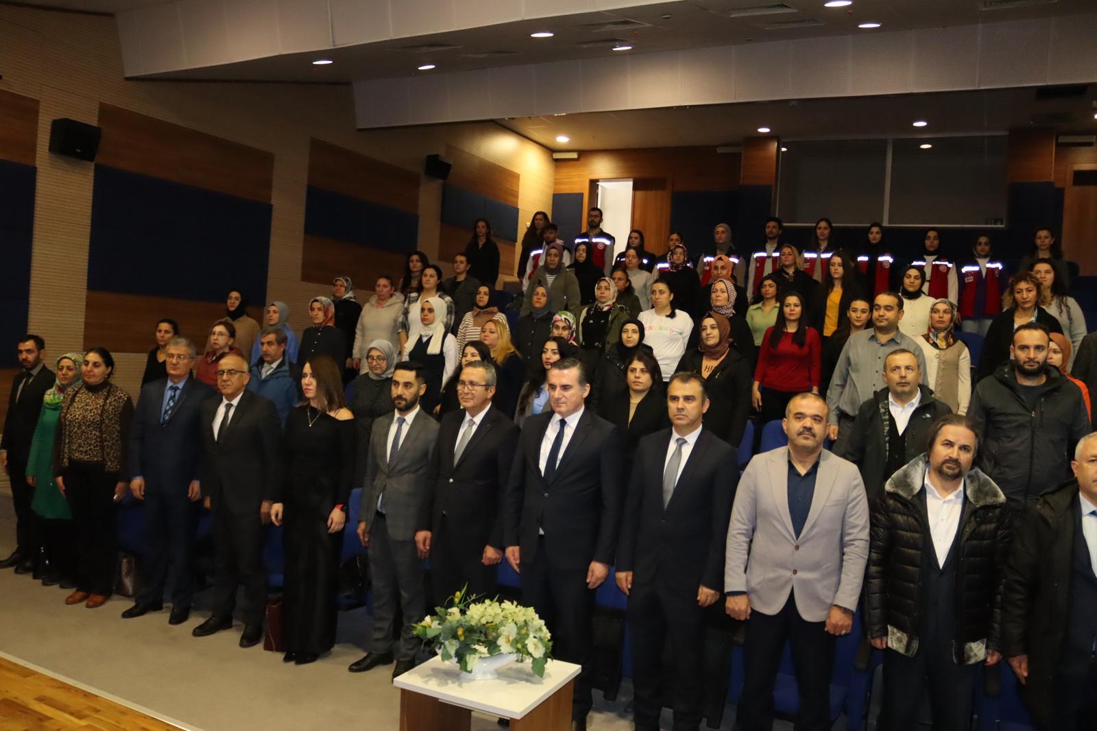 İl Müdürlüğümüz tarafından Bakanlığımızın 19 ilde pilot çalışma olarak yürüttüğü “Modüler Aile Eğitim Programına ” katılım gösteren kişilere sertifika takdimi yapılmıştır