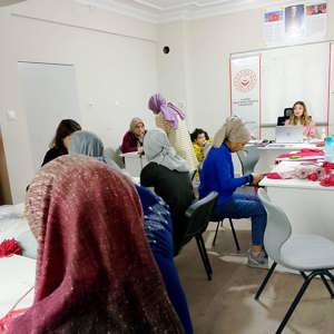 "Aile Eğitim Programı (AEP) Kapsamında Sosyal Hizmet Merkezleri Tarafından Eğitimlere devam ediliyor. - fotoğraf 13