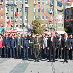 29 Ekim Cumhuriyet Bayramı'nın 101. yıl dönümü coşkuyla kutlandı. - fotoğraf 1