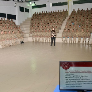 Kastamonu Jandarma Komando Eğitim Merkez Komutanlığı Kursiyer Öğrencilerine Eğitim - fotoğraf 1