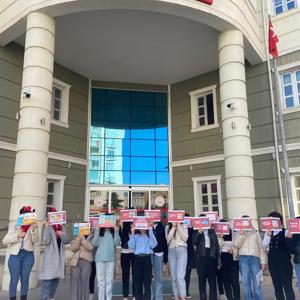 "20 Kasım Dünya Çocuk Hakları Günü" kapsamında pankart açıldı. - fotoğraf 4