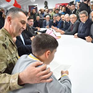 Kahraman Şehidimiz Tunahan Yavuz’un Adı, Kütüphanede Sonsuza Dek Yaşayacak - fotoğraf 3