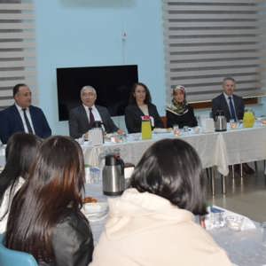 Sırameşeler Çocuk Evleri’nde Kitap Kritiği: Gençler İçin Peygamberimizin Hayatı - fotoğraf 2
