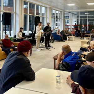 Güldal Akşit Huzurevimizde Müzik Dinletisi Gerçekleştirildi - fotoğraf 1