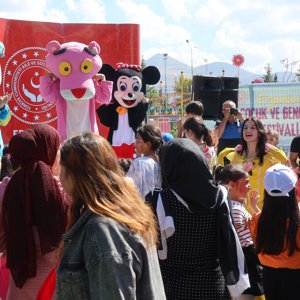 Erzurum Çocuk ve Gençlik Festivali Coşkuyla Gerçekleşti - fotoğraf 6