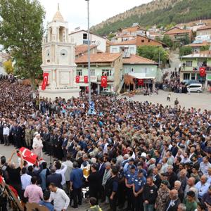 Şehidimizi Ebedi İstirahatgahına Uğurladık - fotoğraf 2