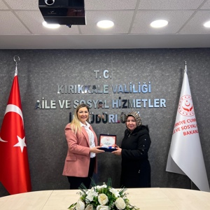 İl Müdürümüz Sayın Çiğdem AÇIKYILDIZ KAZEL, Kahraman Şehitlerimizin kıymetli aileleri ile bir araya geldiler. - fotoğraf 2