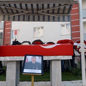 Bilecik Şehit Piyade Uzman Çavuş Abdulhamit BİLGEN’i Son Yolculuğuna Uğurladı - fotoğraf 8