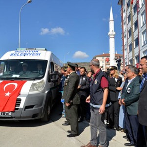 Bilecik Şehit Piyade Uzman Çavuş Abdulhamit BİLGEN’i Son Yolculuğuna Uğurladı - fotoğraf 10