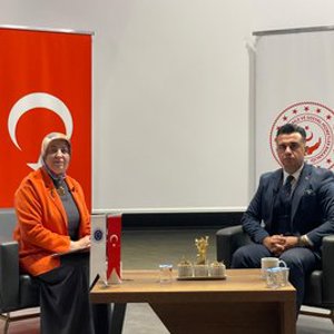 Öğrencilerle Sosyal Hizmetler Üzerine Verimli Bir Söyleşi - fotoğraf 4