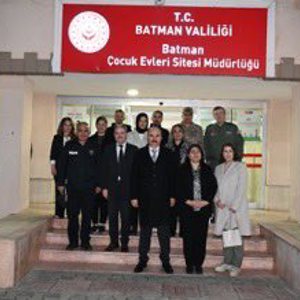 "Çocuk Evleri Sitesinde Çocukların Yeni Yıl Sevinçlerine Ortak Oldu" - fotoğraf 4