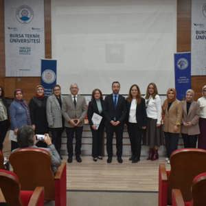 Koruyucu Ailelik ve Evlat Edinmede Aile Ruhu Paneli - fotoğraf 12