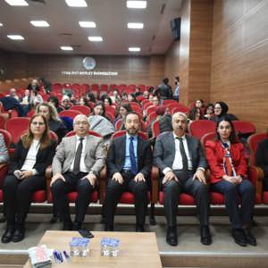 Koruyucu Ailelik ve Evlat Edinmede Aile Ruhu Paneli - fotoğraf 1