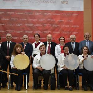 Koruyucu Ailelik ve Evlat Edinmede Aile Ruhu Paneli - fotoğraf 9