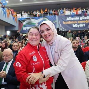 Aile ve Sosyal Hizmetler Bakanımız Göktaş, Afyonkarahisar Kadın Kolları 7. Olağan İl Kongresi'nde konuştu: - fotoğraf 4