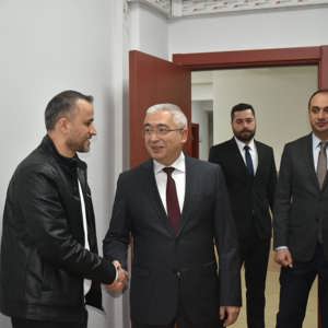 İl Müdürümüz Faruk UYSAL,Nilüfer Sosyal Hizmet Merkezimize sunulan hizmetlerin etkinliğini ve sahadaki yansımalarını değerlendirmek amacıyla bir ziyaret gerçekleştirdi - fotoğraf 1