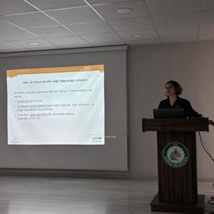Üniversite Öğrencilerine Yönelik “Türkiye Bağımlılıklar ile Mücadele”  Eğitimi Programları Tamamlandı - fotoğraf 1