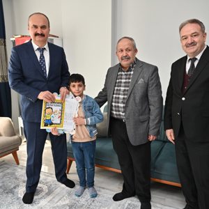 "Aile ve Sosyal Hizmetler Bakanımızdan Şehit Bekçinin Çocuğuna Karne Tebrik Kartı" - fotoğraf 5