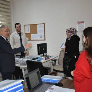 İl Müdürümüz Faruk UYSAL, Yıldırım Sosyal Hizmet Merkezini İnceledi ve Değerlendirmelerde Bulundu - fotoğraf 2