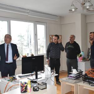 İl Müdürümüz Faruk UYSAL, 3. Kadın Konukevi’nde inceleme ve değerlendirmelerde bulundu - fotoğraf 2