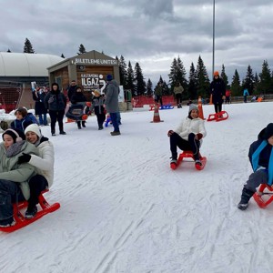 Çocuklarımıza Ilgaz Dağı Yurduntepe Kayak Merkezine Günübirlik Gezi  - fotoğraf 1