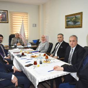 İl Müdürümüz Faruk UYSAL, Engelli ve Yaşlı Hizmetlerini Geliştirmek İçin Toplantı Düzenledi - fotoğraf 1