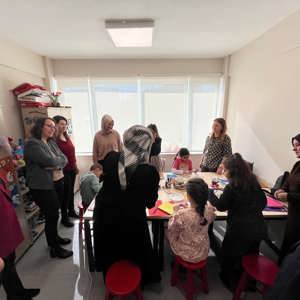 2025 "Aile Yılı" Etkinlikleri Kapsamında Personellerimiz  ve Çocuklarına Veli-Çocuk Atölyeleri Düzenlendi - fotoğraf 2