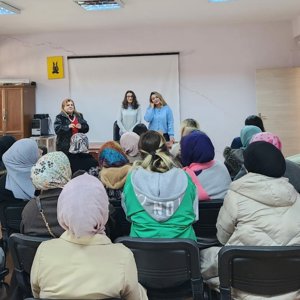 Batman Belediyesi Kadın ve Aile Hizmetleri Müdürlüğü "Öğrenen Mahalleler,Bilinçli Aileler" projesi - fotoğraf 2