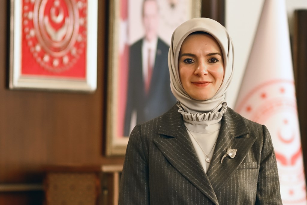 Aile ve Sosyal Hizmetler Bakanımız Göktaş'tan "sosyal medya düzenlemesi" açıklaması