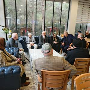 İl Müdürümüz Faruk UYSAL, Hasan Öztimur Huzurevimizde kıymetli büyüklerimizle bir araya geldi - fotoğraf 1