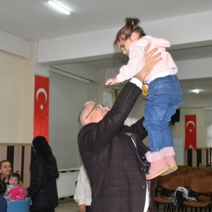 Gecmisin Kahramanlari, Gelecegin Umutlari: Gazilerimizle Cocuklarimizin Bulusmasi - fotoğraf 3