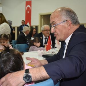 Gecmisin Kahramanlari, Gelecegin Umutlari: Gazilerimizle Cocuklarimizin Bulusmasi - fotoğraf 10