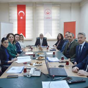 İl Müdürümüz Faruk Uysal, Çocuk Hizmetleri Birimi ile bir araya gelerek değerlendirme toplantısı gerçekleştirdi - fotoğraf 1