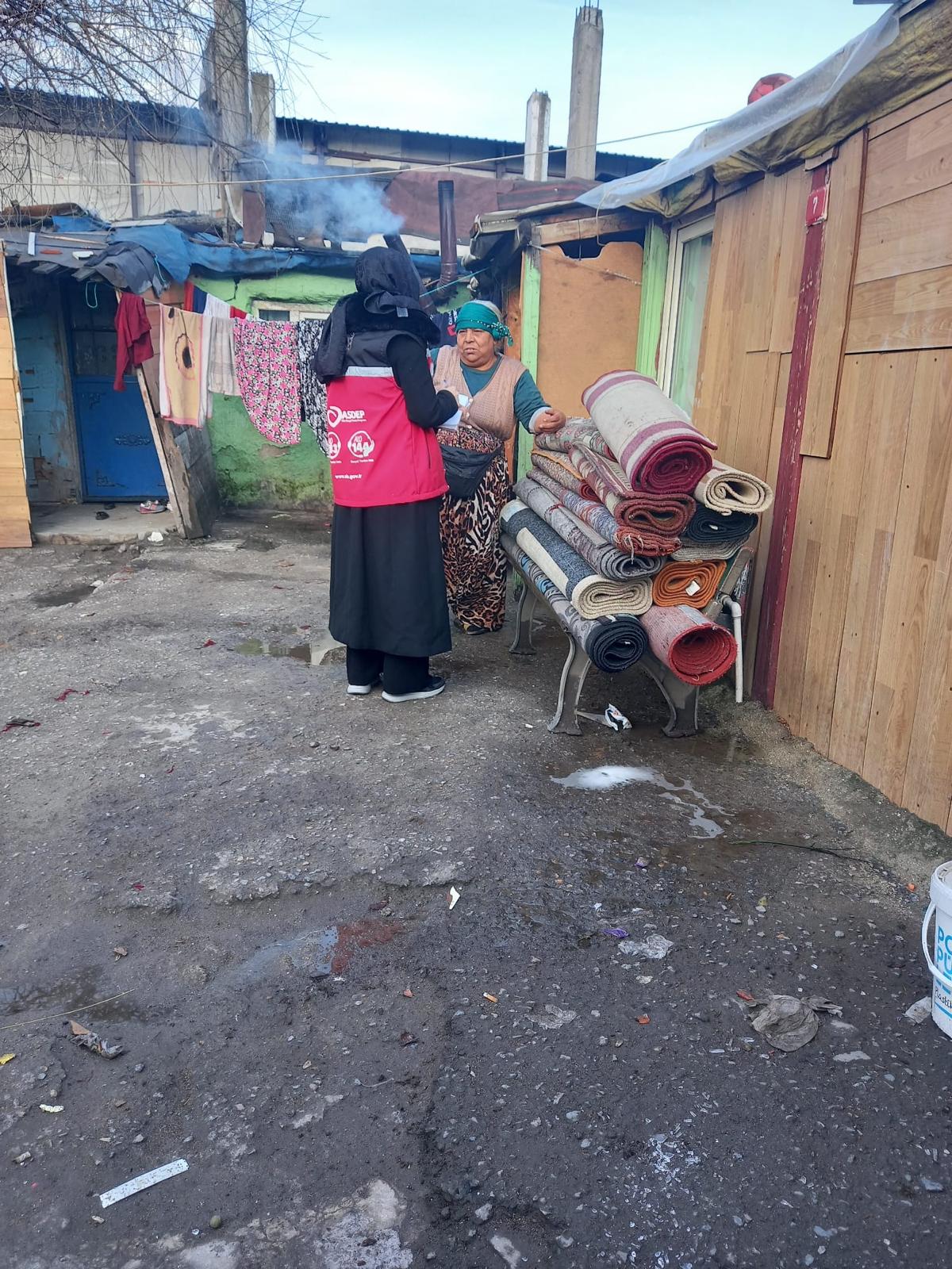 İl Müdürlüğümüze bağlı Sosyal Hizmet Merkezlerimiz tarafından İl genelinde Aile Sosyal Destek Programı (ASDEP) kapsamında ziyaretlerimiz devam ediyor. 