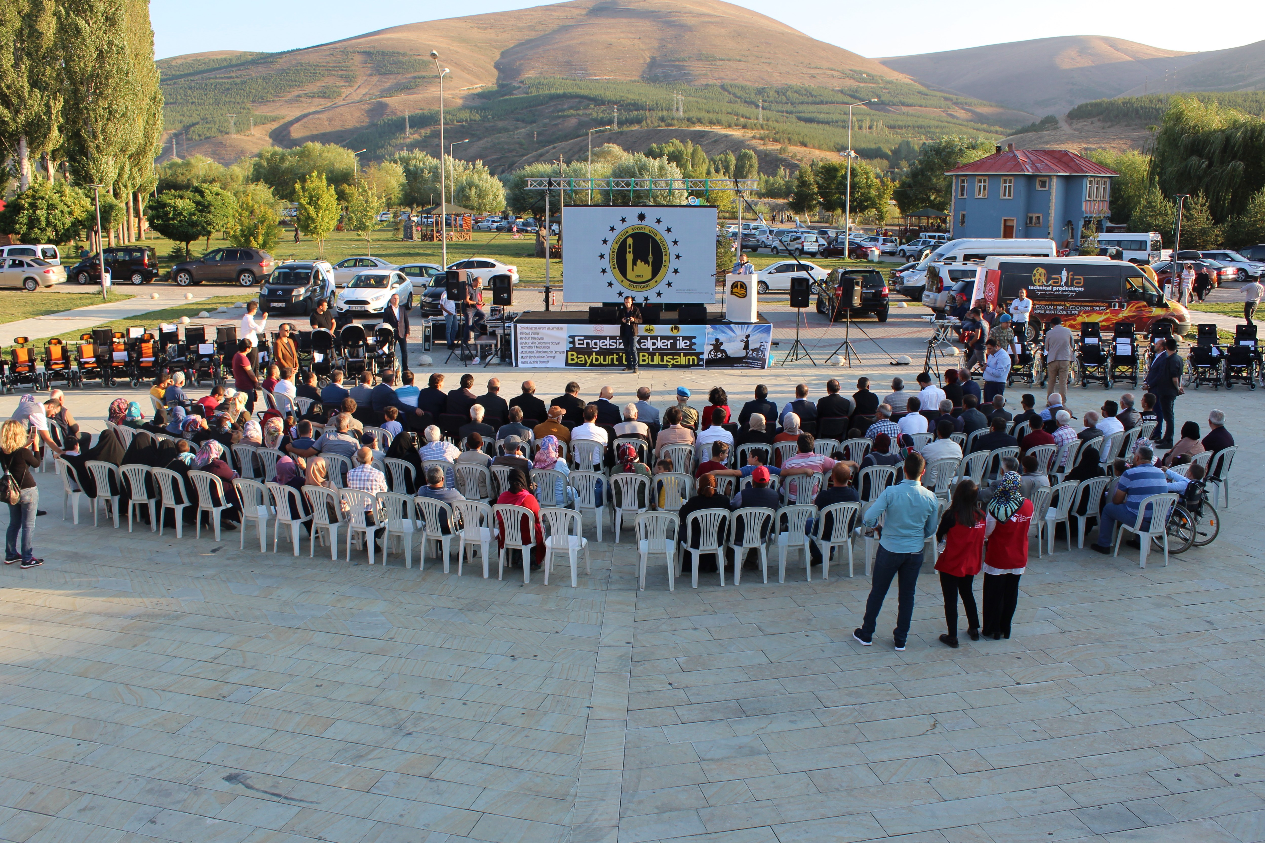 Sosyal Sorumluluk Projesi Kapsamında Bayburt'ta Bulunan 52 Engelli Ailemize Akülü ve Manuel Araç Teslimi Yapıldı