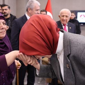 Bakanımız Göktaş, Meliha Ercan ve Asım Cengiz Huzurevi Yaşlı Bakım ve Rehabilitasyon Merkezlerinin Açılışını Yaptı - fotoğraf 3