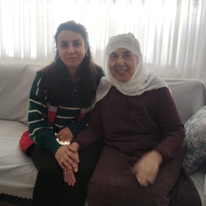 Aziz Şehitlerimizin yakınlarını ve Kıymetli Gazilerimizi ziyaret etmeye devam etmektedir. - fotoğraf 3