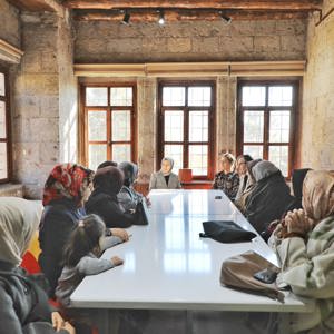 Bitlis'te Annemle Kütüphanedeyim Projesi Devam Ediyor - fotoğraf 2