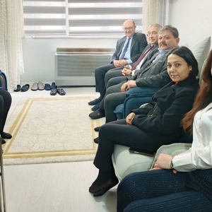 Aile Yılında Çeyrek Asrın Sadakatle Dokunan Bağları - fotoğraf 1