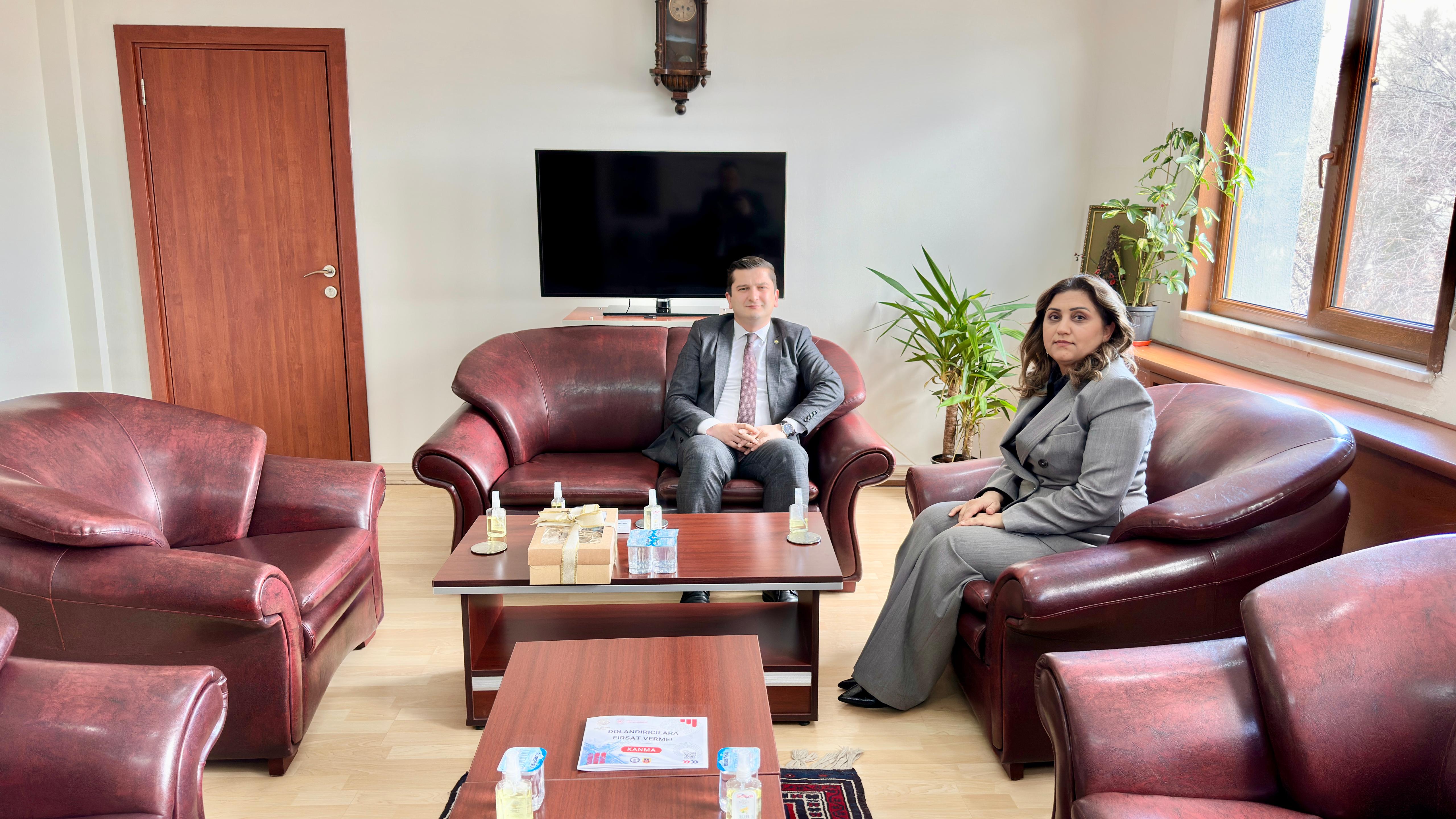 İl Müdürümüz Emine BÖÇKÜN,İvrindi Kaymakamı Sayın Faruk ATAR’ı Makamında Ziyaret Etti