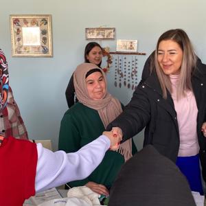İl Müdürümüz Sayın Çiğdem AÇIKYILDIZ KAZEL, Yahşihan Aile Destek Merkezini ve Sosyal Dayanışma Merkezini ziyaret etti. - fotoğraf 7